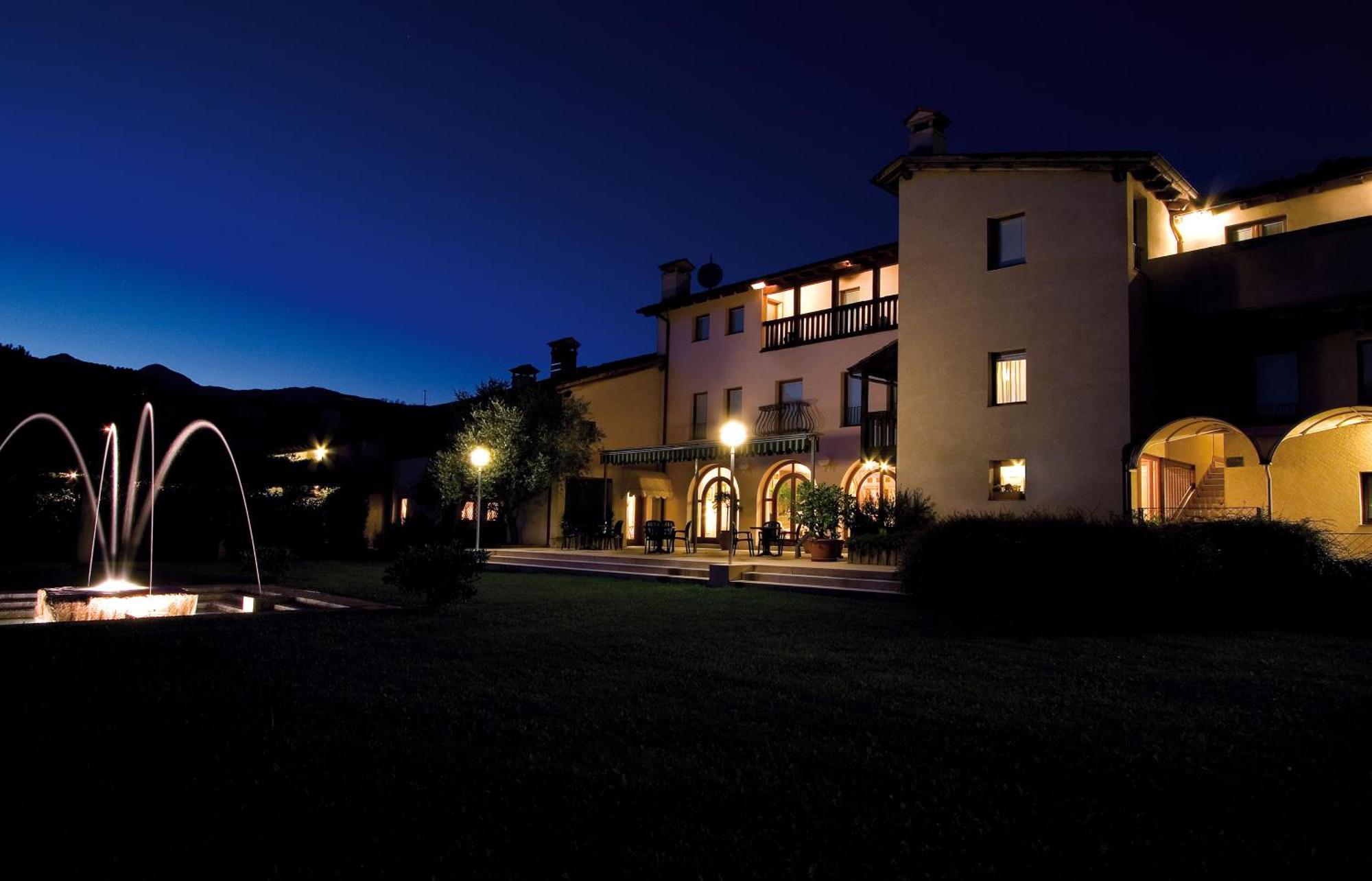 Hotel Villaguarda Prosecco Area Follina Exterior foto